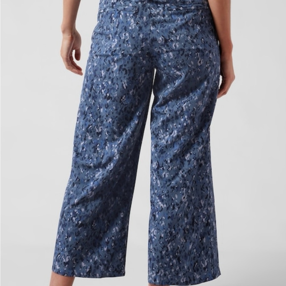 Athleta Avenue Wide Leg Crop Pant - Picture 1 of 6